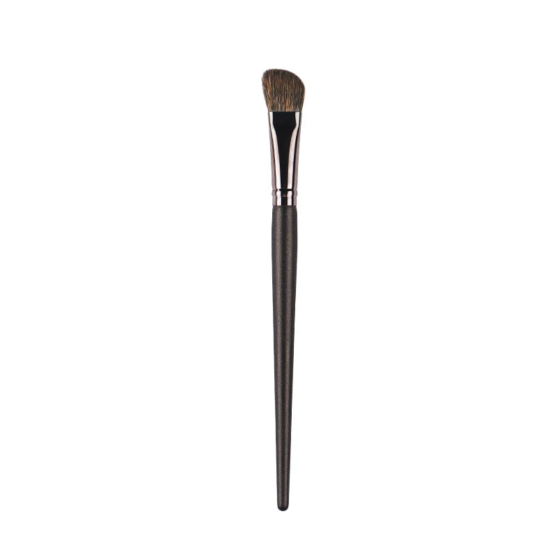 Grey Bevel Nose Shadow Brush – Soft Squirrel Hair with Solid Wood Handle