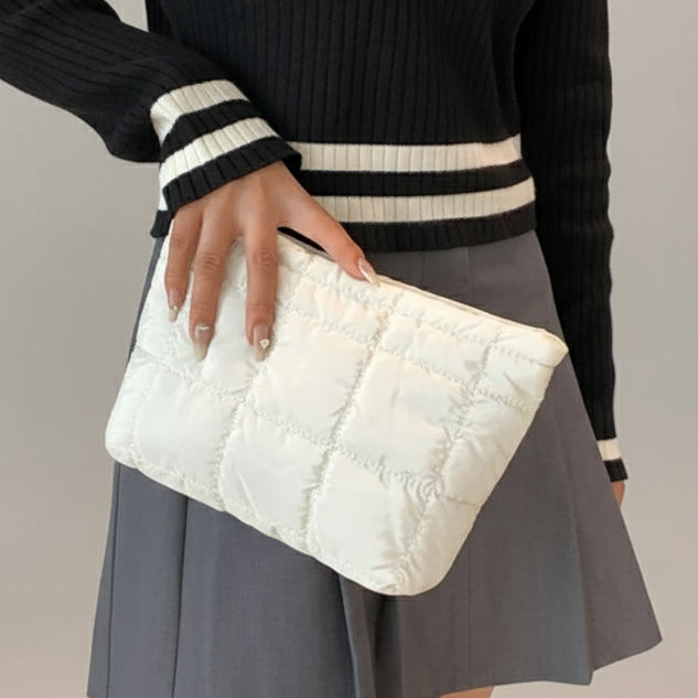 Quilted Makeup Storage Bag – Large Capacity, Padded Travel Organizer for Women