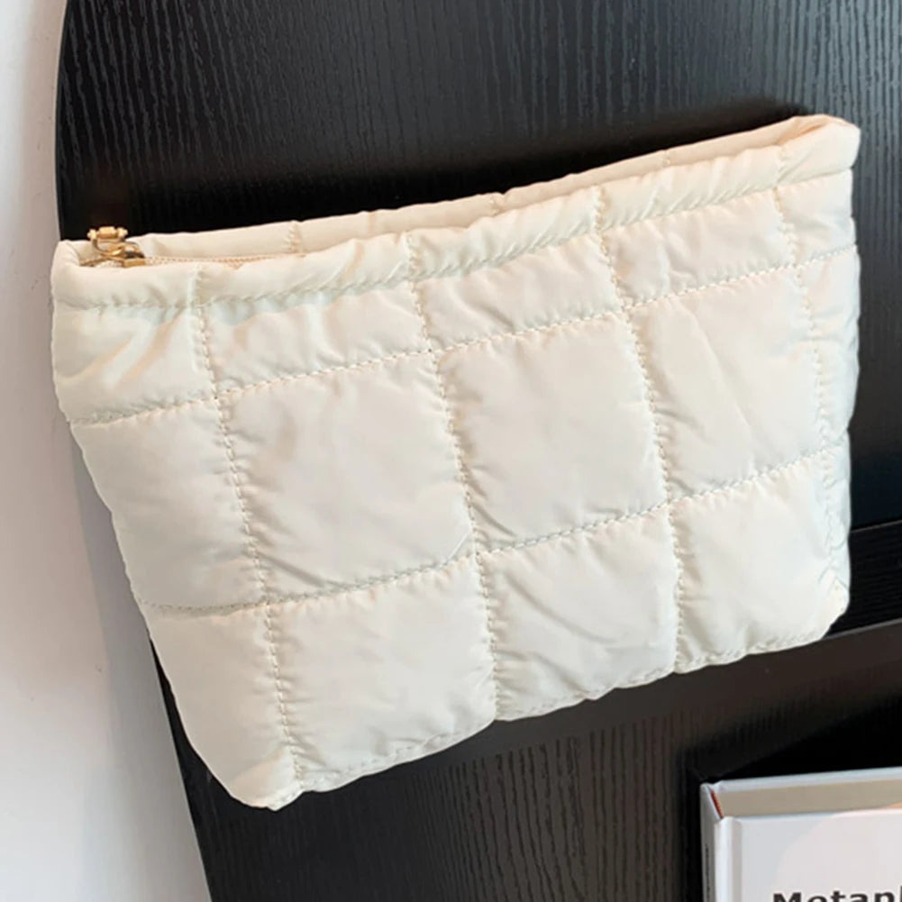 Quilted Makeup Storage Bag – Large Capacity, Padded Travel Organizer for Women