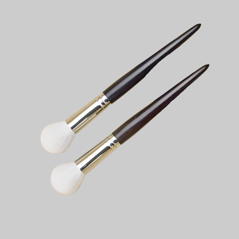 Professional Blush Makeup Brush – Natural Goat Hair, Powder Finish, Ebony Wood Handle
