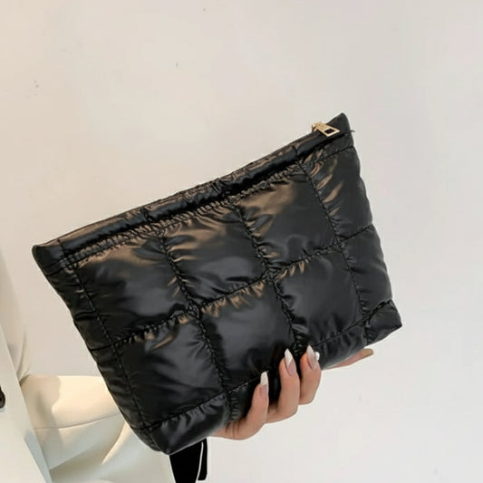 Quilted Makeup Storage Bag – Large Capacity, Padded Travel Organizer for Women