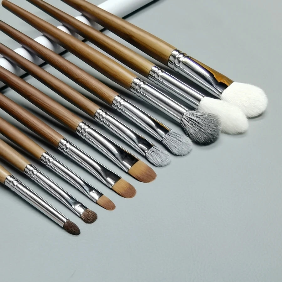 Natural Goat Hair Blush & Highlighter Brush – Pro Shadow & Bronzer Tool