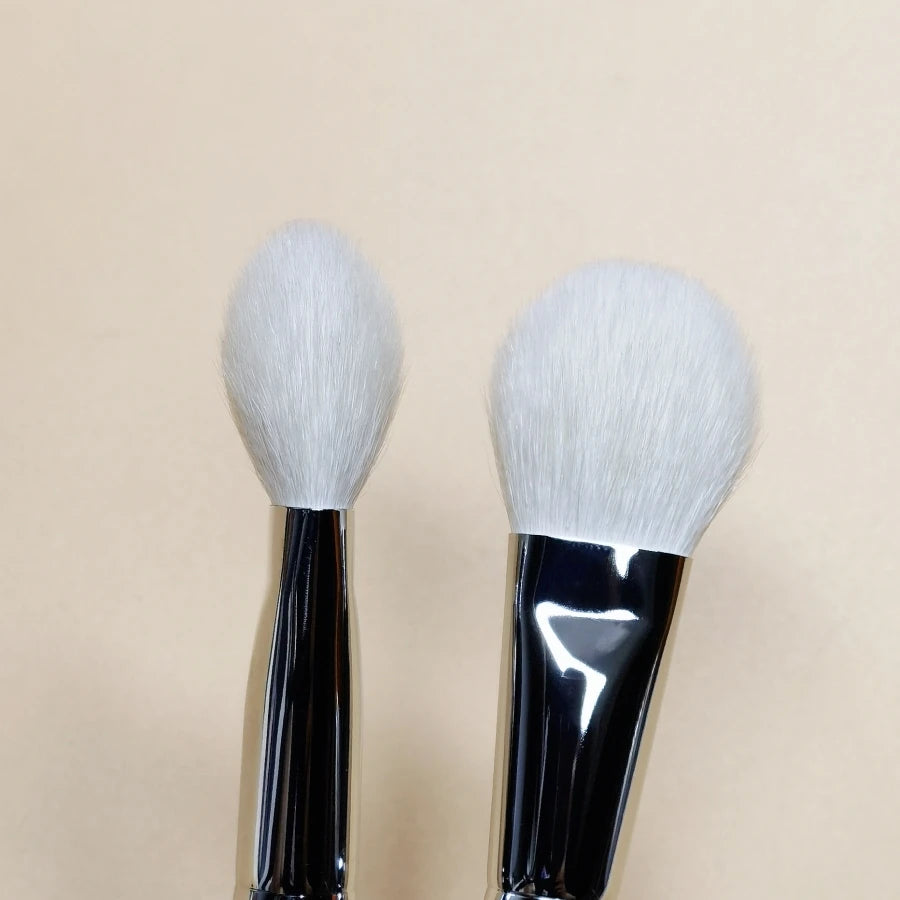Natural Goat Hair Blush & Highlighter Brush – Pro Shadow & Bronzer Tool