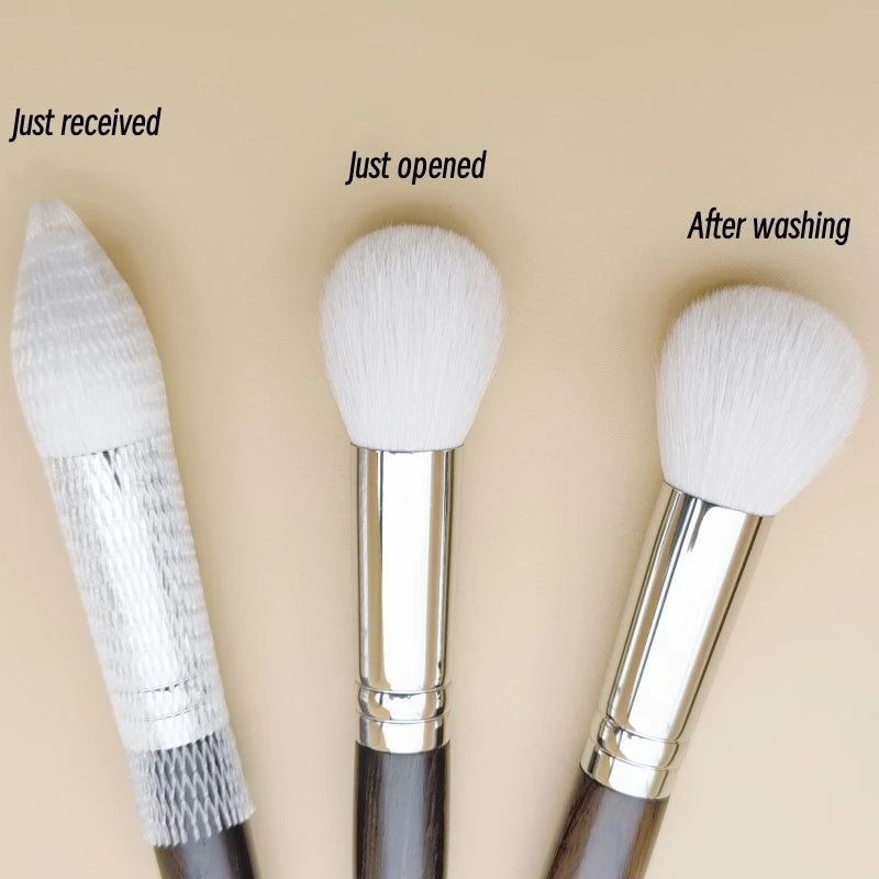 Professional Blush Makeup Brush – Natural Goat Hair, Powder Finish, Ebony Wood Handle