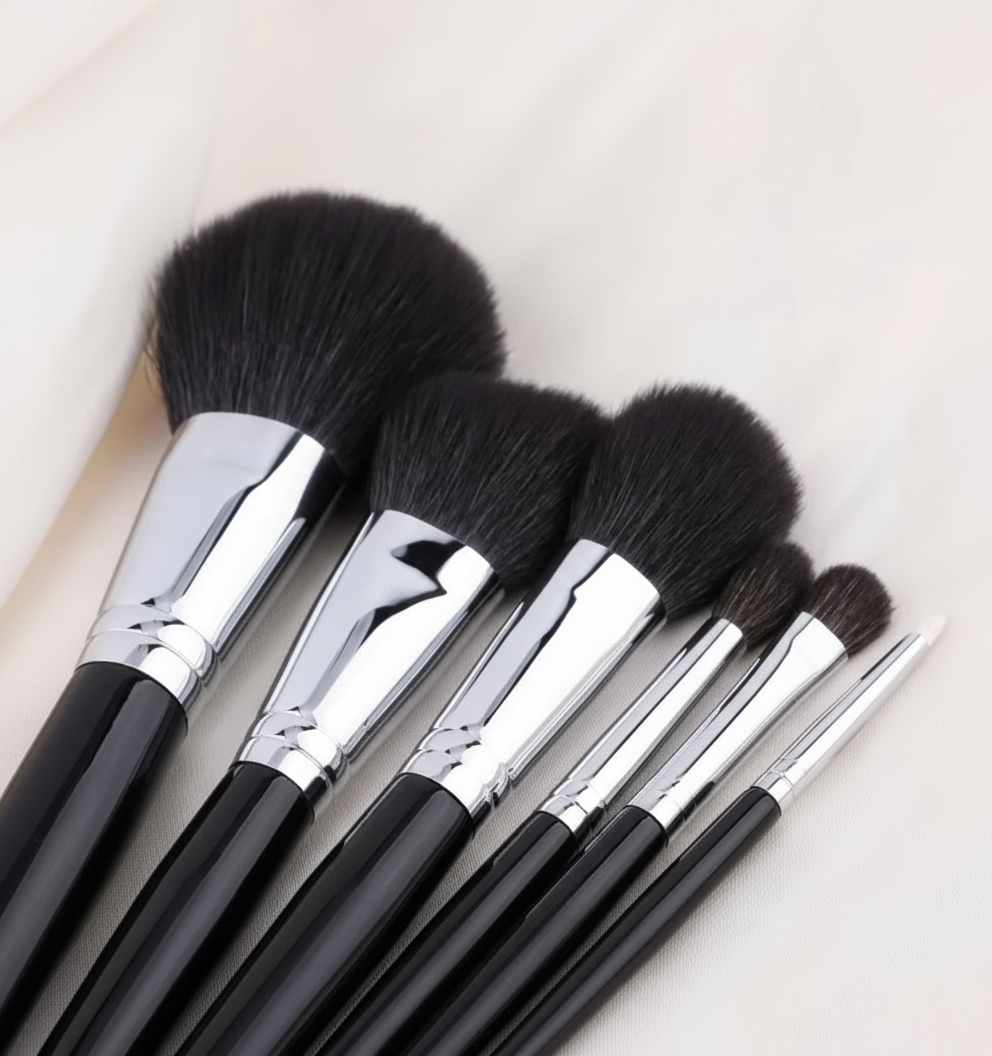 Stasy Beauty™ Pro Brush Set – 18-Piece Black Collection with Natural Hair & Fiber