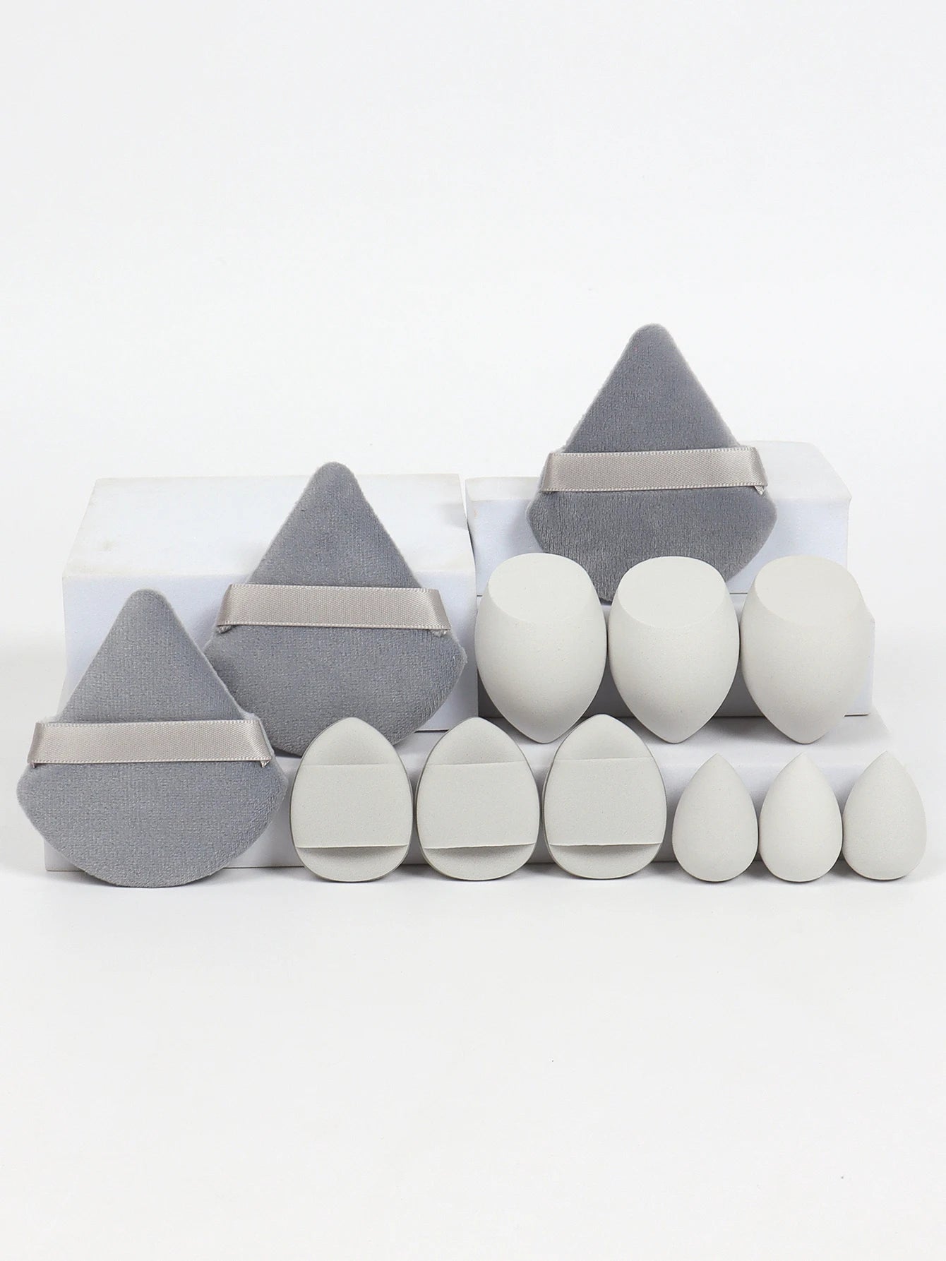 12-Piece Makeup Sponge Set – Includes Powder Puffs, Mini Air Cushions, Beauty Eggs & Mini Blenders