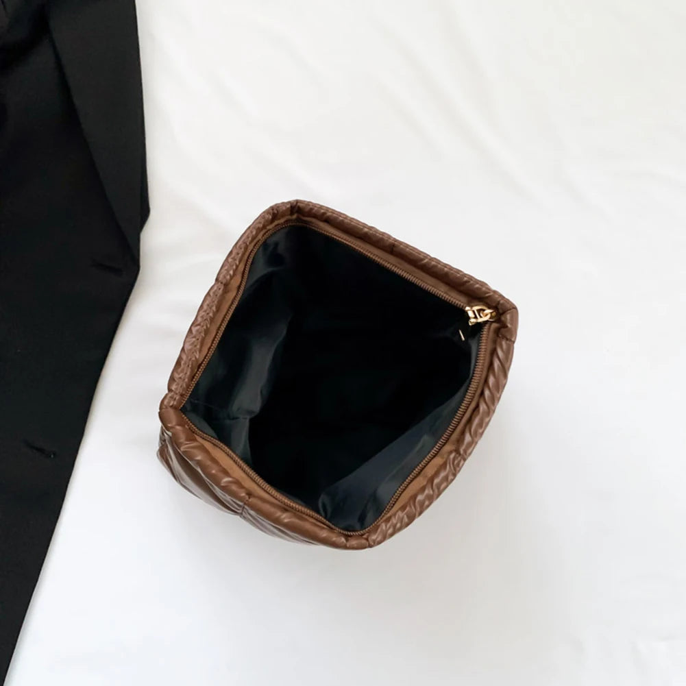 Quilted Makeup Storage Bag – Large Capacity, Padded Travel Organizer for Women