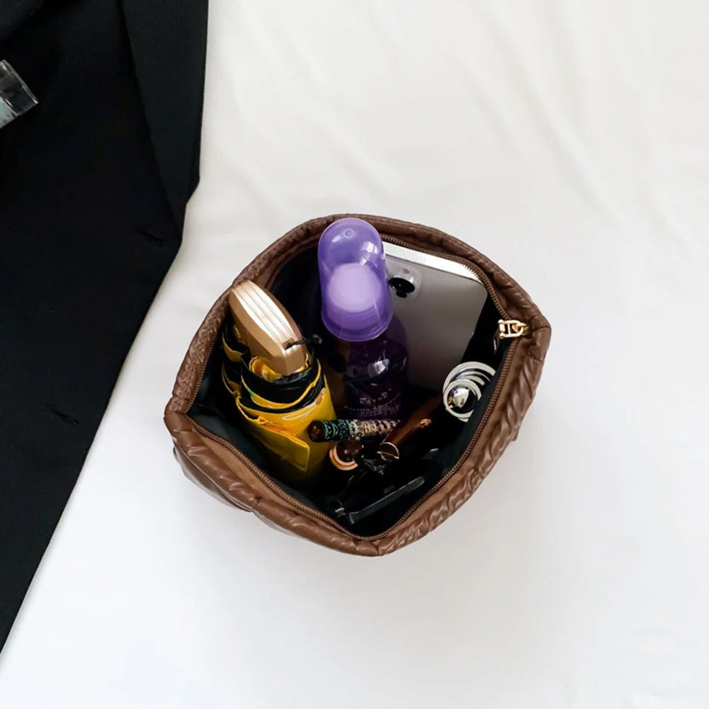 Quilted Makeup Storage Bag – Large Capacity, Padded Travel Organizer for Women