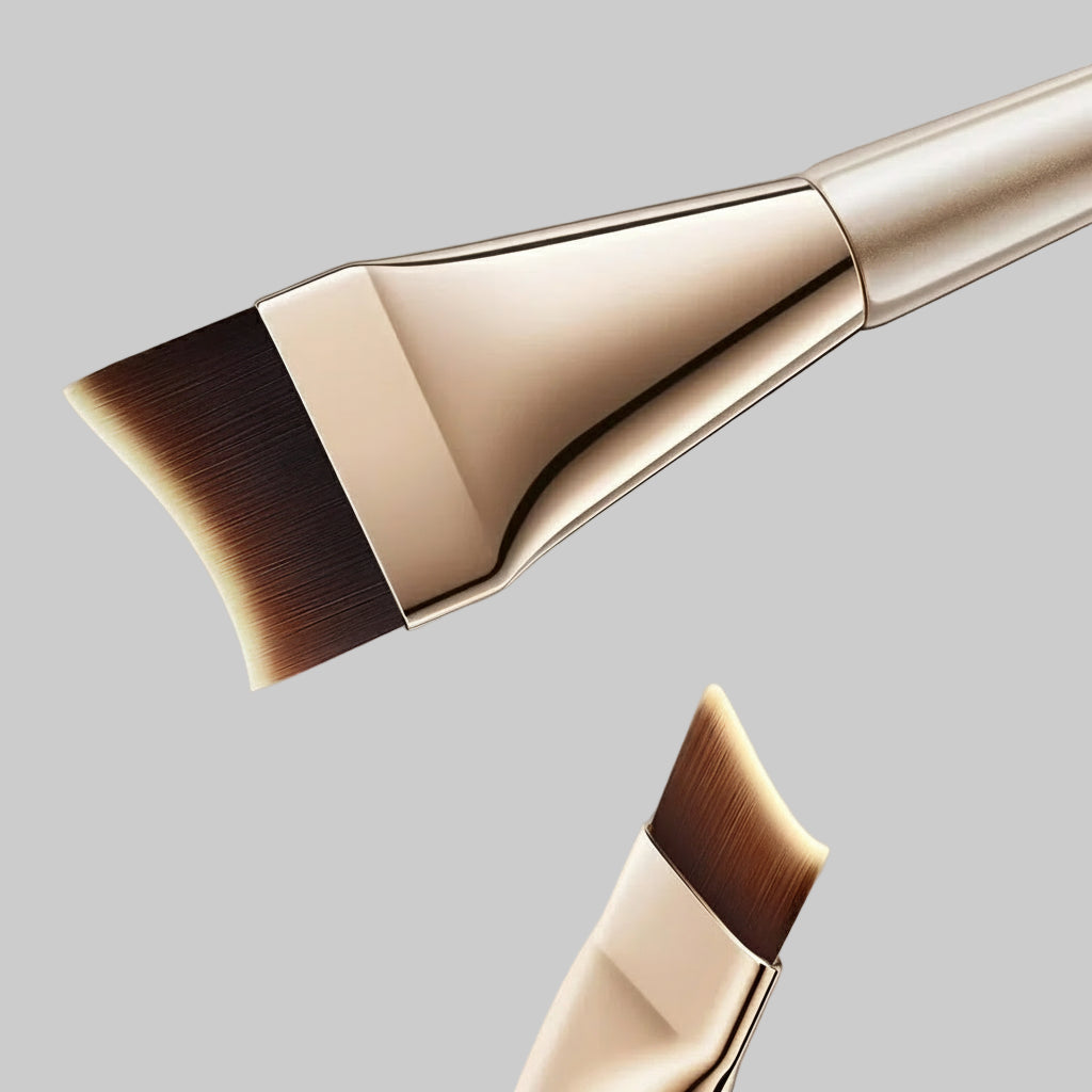 Professional Arc-Shaped Ultra-Thin Foundation Brush – Flat Head, Paint-Free & Traceless Finish