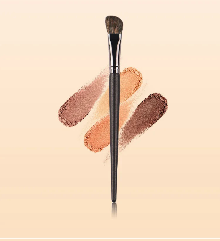 Grey Bevel Nose Shadow Brush – Soft Squirrel Hair with Solid Wood Handle